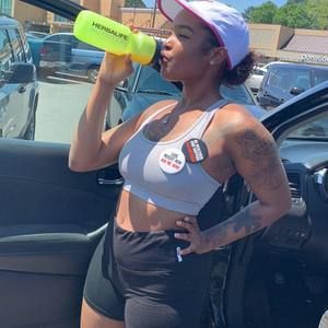 Meet your Posher, Lynnette